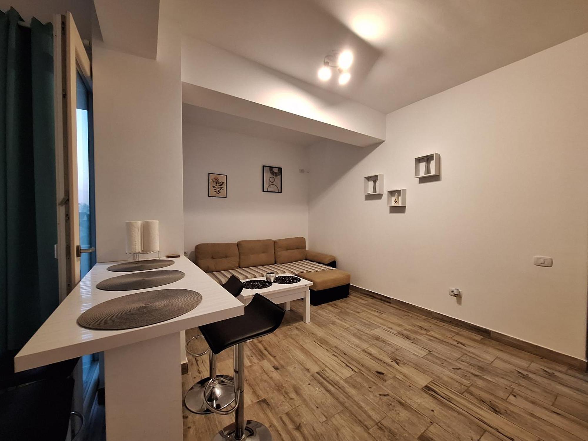 Moni Apartment Нэводари Экстерьер фото